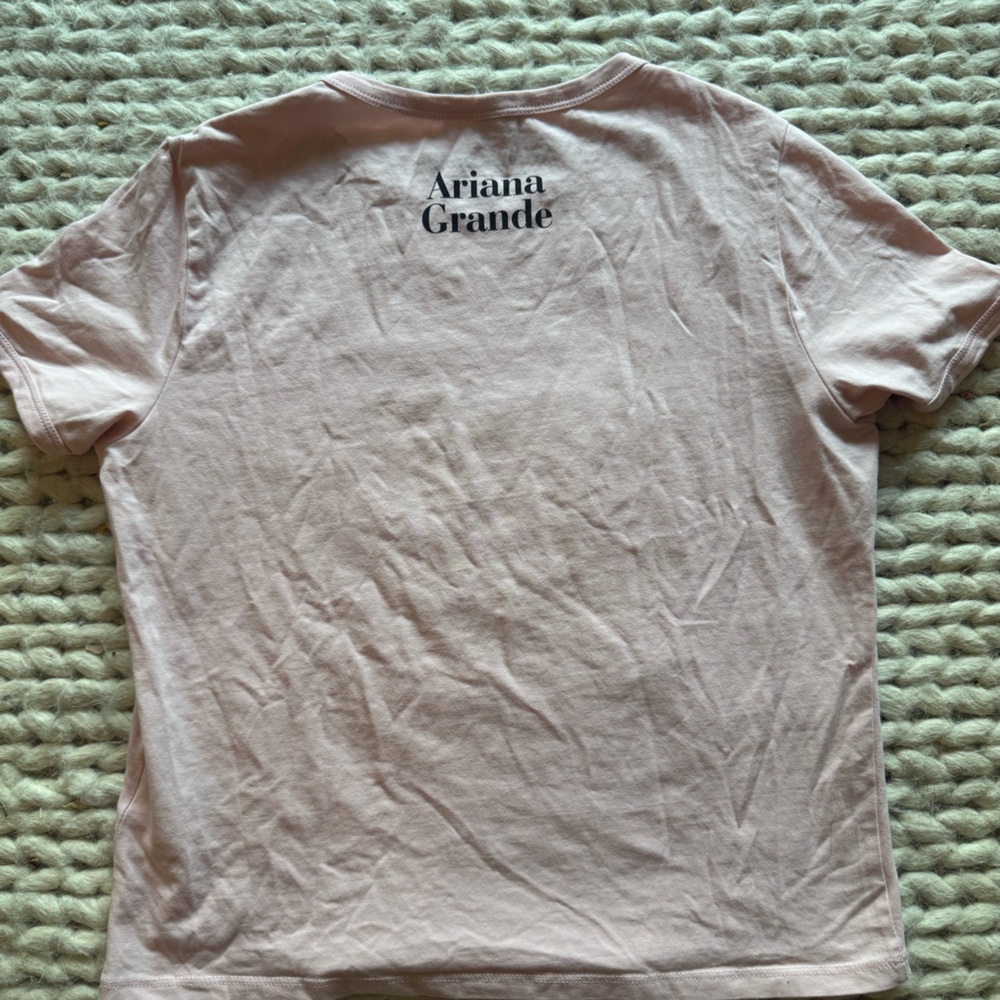 Ariana Grande Break Up With Ur GF crop baby tee H&M collab official Merch tour - Picture 5 of 6